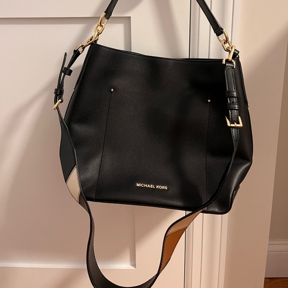 Handbags - Micheal Kors shoulder bag